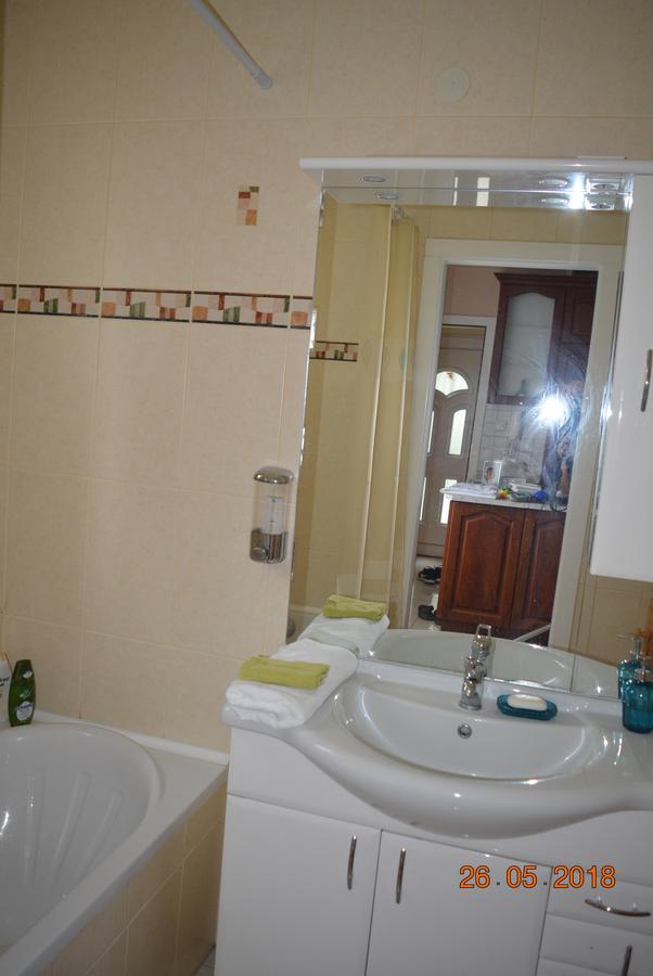 Berettyo Central Apartment Berettyóújfalu エクステリア 写真